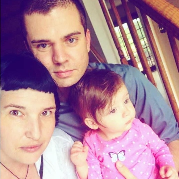 Meet your Posher, Jessica - Picture 3 of 3